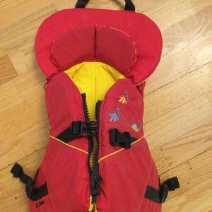 LLBean Childs Flotation Vest. Weight 30-50 lbs